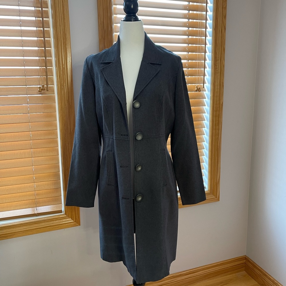 A-Line vintage blazer! Excellent condition hardly ever worn. Fits small